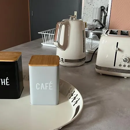 Le Centre, Spacieux Et Cosy T2 Avec Vue, Au Calme Vichy